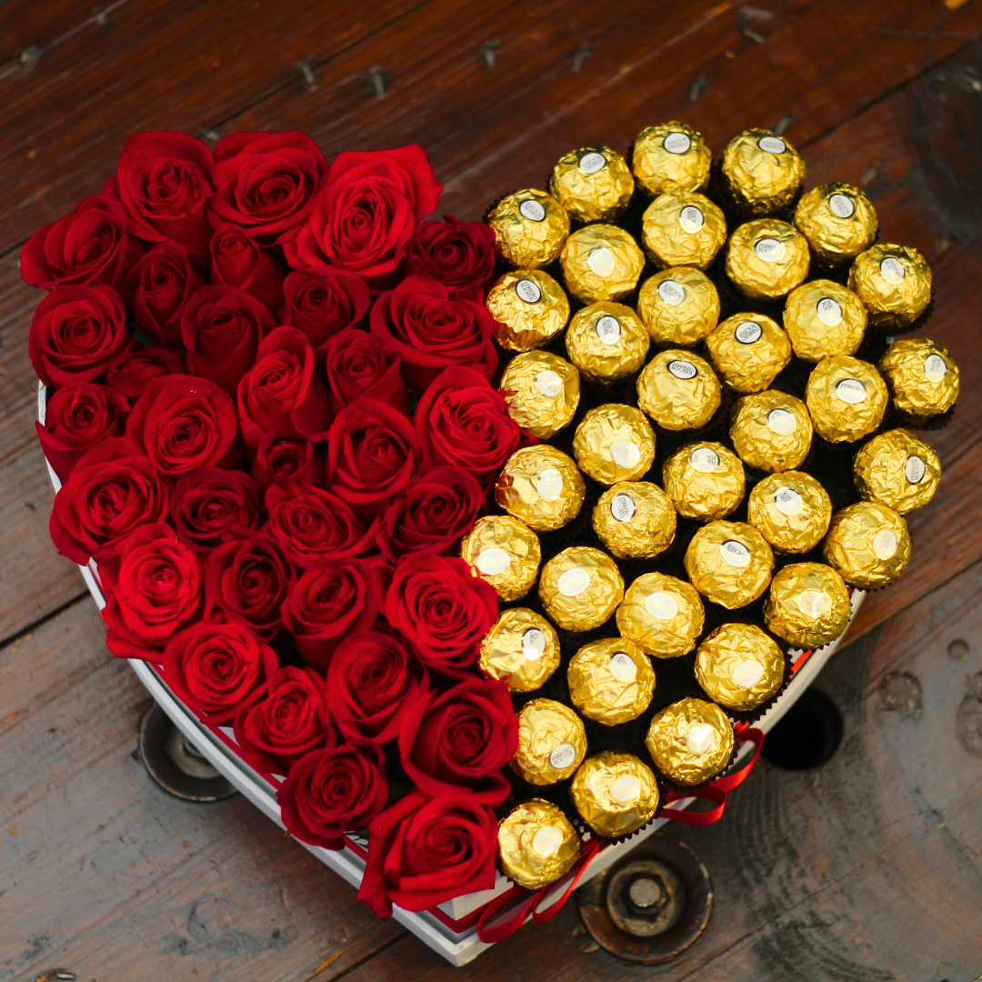 JE T' AIME- Hermoso arreglo de rosas rojas y chocolates